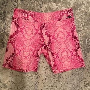 LICIFIT BARBIE BOA SHORTS